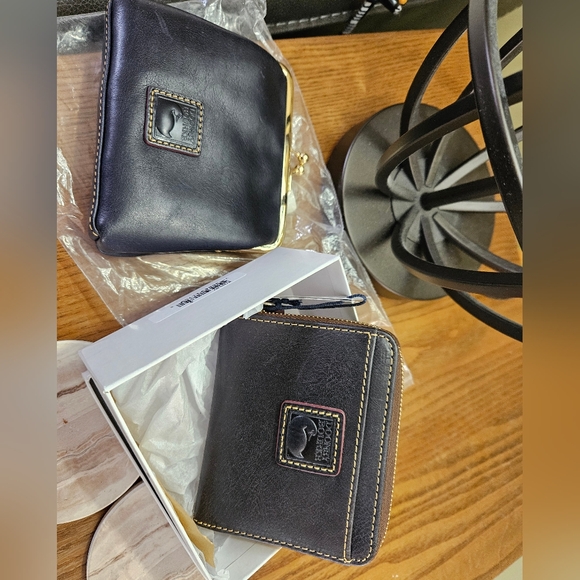 Dooney and Bourke - Picture 8 of 8